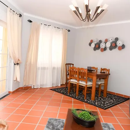 The Quiet Loft D'el Rey Golf Apartment Amoreira (Leiria)