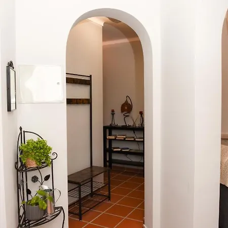 The Quiet Loft D'el Rey Golf Apartment *